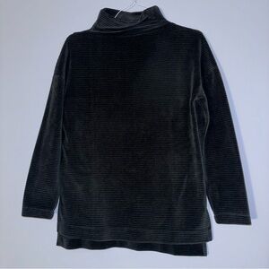 target velvet loose turtle neck size small